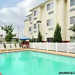 Microtel Inn & Suites By Wyndham Starkville 
