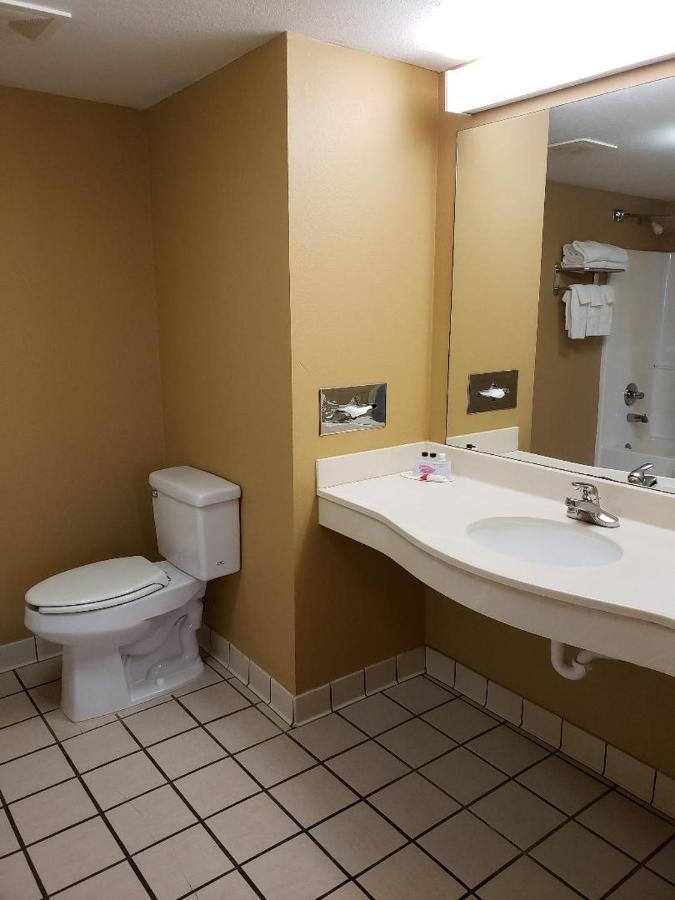 Microtel & By Wyndham Starkville